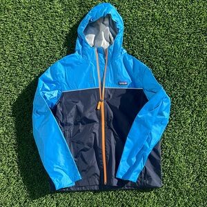 Youth Patagonia light rain jacket XXL (16-18)